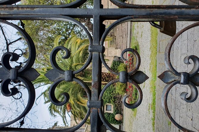 DISCOVER THE SECRET OF PALERMO Walking Tour Combining Art and best street food - Why Choose This Palermo Tour?