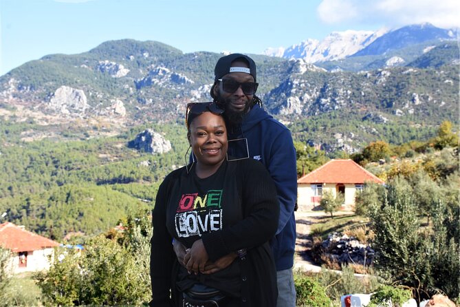 Discover the Taurus Mountains with Antalya Jeep Safari Tour - Lunch: A Hearty Buffet in the Mountains