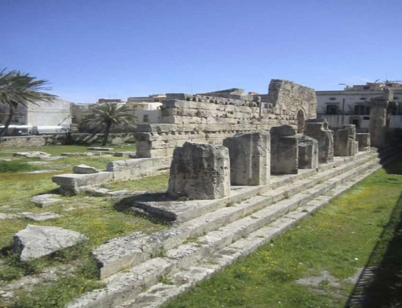 Discover the wonders of Ortigia: a Tuk-Tuk tour through history and the sea. - Discover Ortigia’s Charm on a Unique Tuk-Tuk Tour