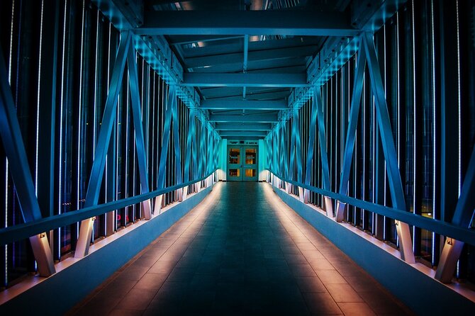 Discover Toronto's Underground - PATH walking tour - The Historic Union Station and Its Architectural Charm