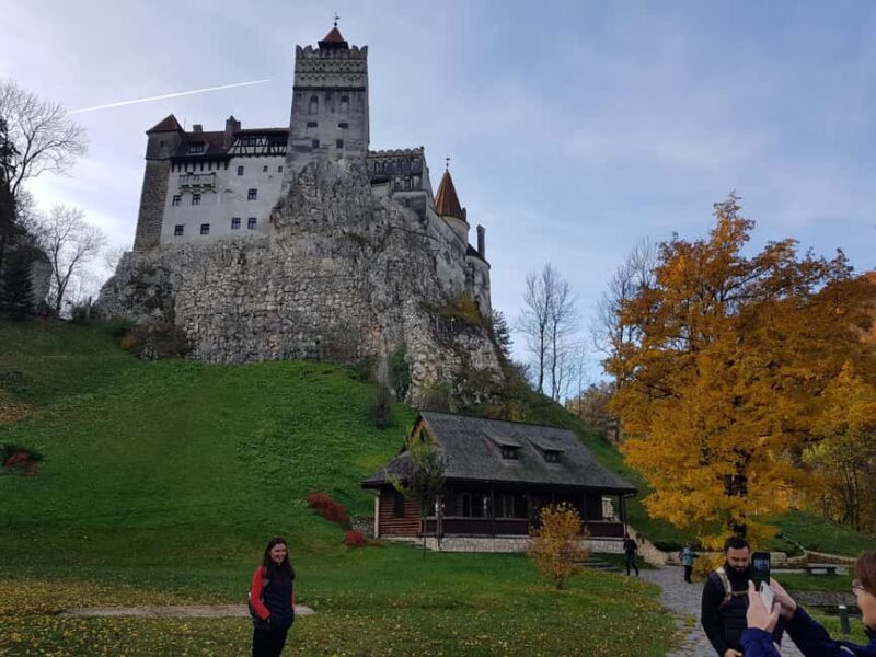 Discover Transylvania: Bran Castle & BV Day Trip from Sibiu - From Sibiu to the Mountains and Bran Castle