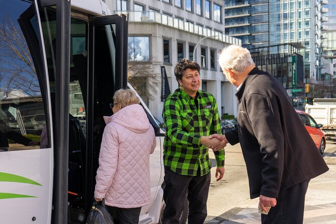 Discover Vancouver Winter City Tour - Key Points