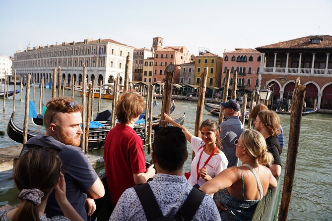 Discover Venice Like a Local: Small Group Cicchetti & Wine Tour - Wandering Through Cannaregio’s Historic Residential Charm