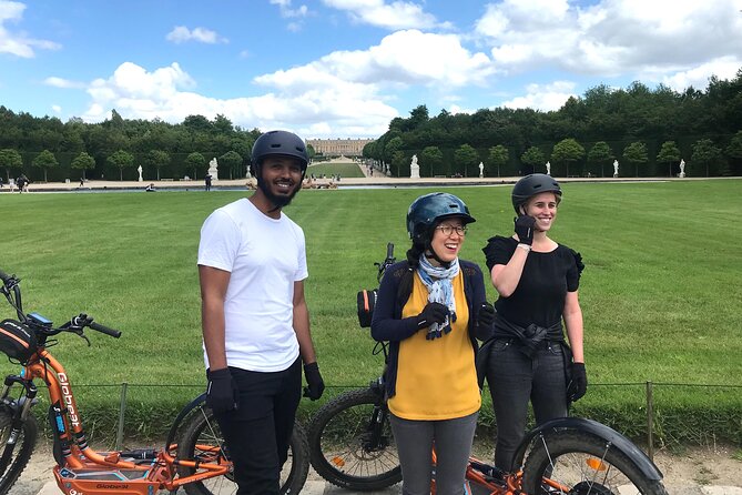 Discover Versailles on electric 2-wheelers (Yes to PRM) - Exploring the Palace Gardens and the Grand Canal
