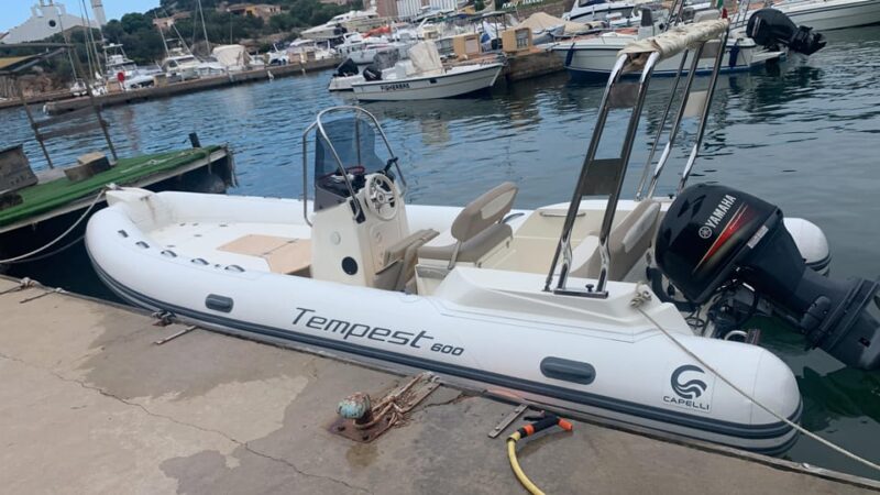 Discovering Mortorio Island with Capelli 6 met. All incl. - Refreshments and Onboard Comforts