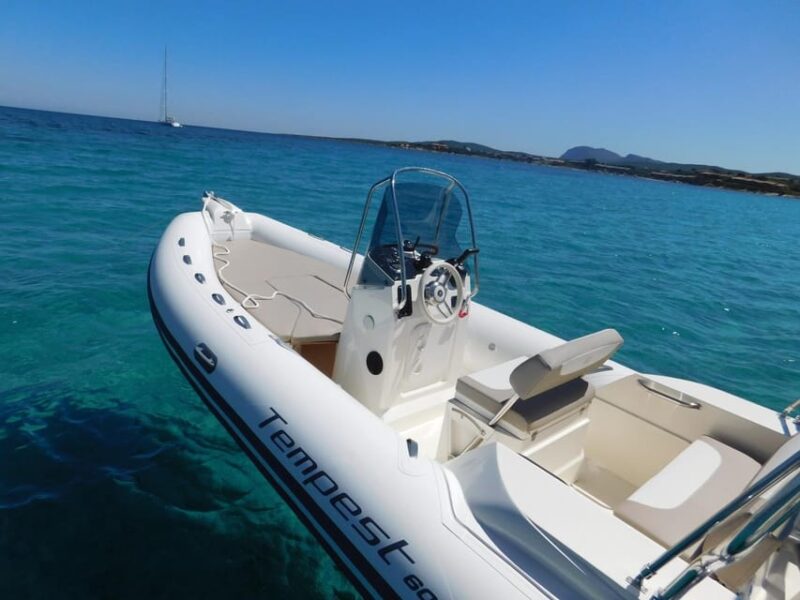 Discovering Mortorio Island with Capelli 6 met. All incl. - Practical Details: Licensing, Weather, and Group Size