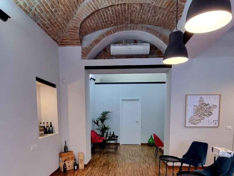 Discovering Piedmontese wines in the heart of Turin. - The Charm of Piedmont Wines in a Relaxed Setting