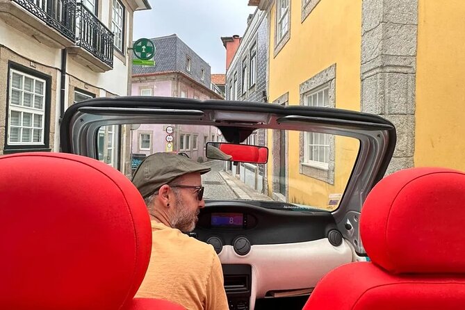 Discovering Porto in an eco-friendly vehicle - Passing by the Famous Lello Bookstore