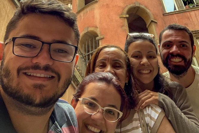 Discovering Vieux-Lyon - Accessibility and Group Experience