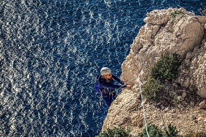 Discovery Climbing Large Routes in the Calanques of Marseille - The Guide Fred: Knowledgeable and Supportive