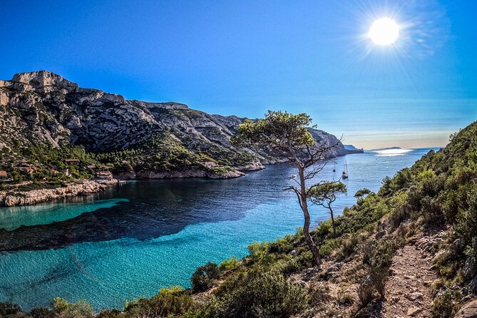 Discovery Climbing Large Routes in the Calanques of Marseille - Physical Requirements and Safety Considerations