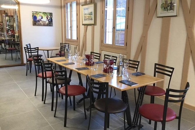 Discovery of a Champagne from Vintner, from the cellar to the tasting - Real-World Praise for the Estate and Experience