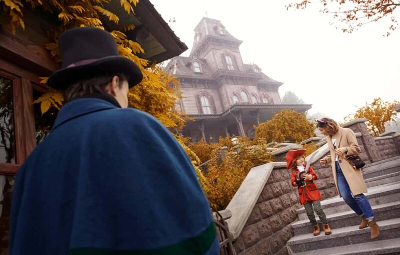 Disneyland® Paris 1-Day Ticket - Crowd Levels and Peak Times