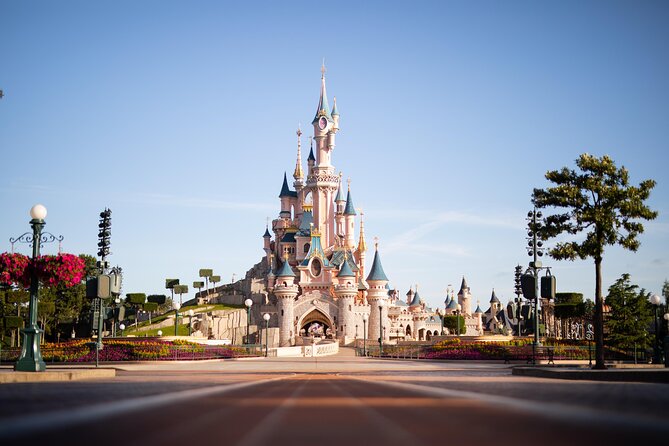 Disneyland® Paris 1 Day Ticket with Transport from Paris - Practicalities: Food, Accessibility, and Park Navigation