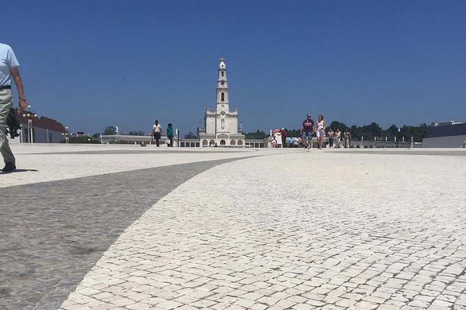 Divine Fátima Full Day Private Tour from Lisbon - The Expertise and Passion of the Guides