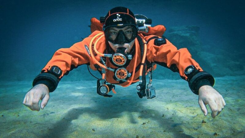 Diving at Lanzarote - 2 guided dives for certified divers - Timing and Flexibility in Booking