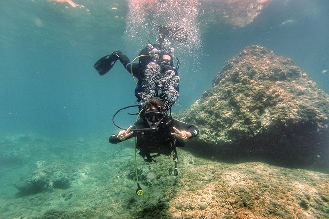 Diving baptism in the Montgrí Natural Park - The Safety and Medical Requirements for Divers