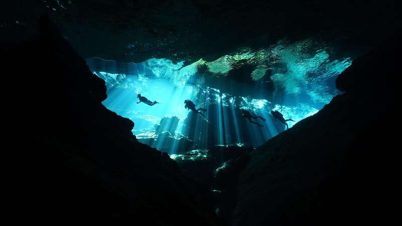 DIVING IN MAYAN CENOTES; THE LARGEST AQUIFER IN THE WORLD - Visiting Cenote Dos Ojos: An Iconic Underwater Wonder