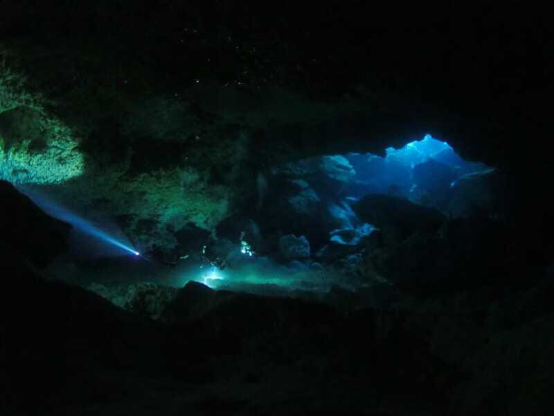 DIVING IN MAYAN CENOTES; THE LARGEST AQUIFER IN THE WORLD - The Experience of Certified Divers in the Cenotes