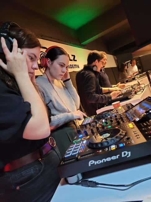 DJ for a Day: Learn to Mix Like a Pro in Berlin. - Discover the Exciting World of DJing in Berlin with a 2-Hour Workshop