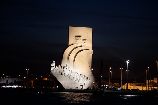 DJ Party on a Luxury Boat With Open Bar & Snacks - Sunset/Night - Who Will Most Appreciate This Sunset Cruise?