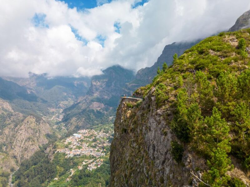 Do Funchal - Nun's Valley Tuk Tuk Tour (2h30) - Brighten Your Madeira Experience with a Nuns Valley Tuk Tuk Tour