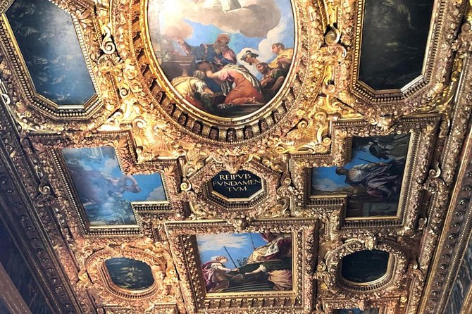 Doge's Palace Guided Tour - Exploring the Bridge of Sighs and the Prison Cells