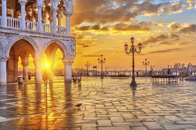 Doge's Palace & Prisons Tour - Starting Point and Tour Duration in Venice’s Heart