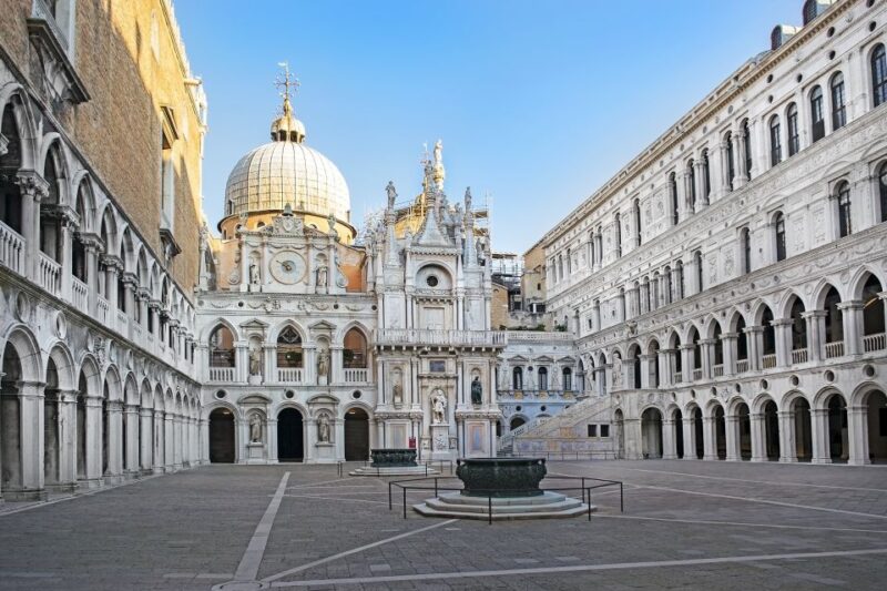 Doge's Palace small group or private tour with a local guide - Exploring the Armory and Noble Residences