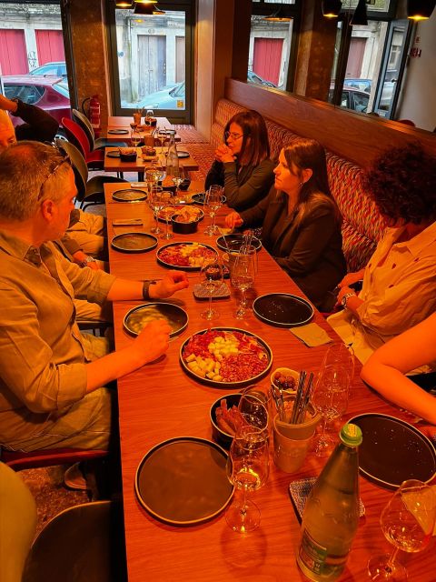 Dogma Wine Tasting - Serious Introduction - Dogma Wine Bar: The Meeting Point for a Focused Wine Lesson