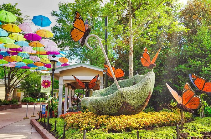 Dollywood Day Trip from Nashville - Live Entertainment and Appalachian Crafts