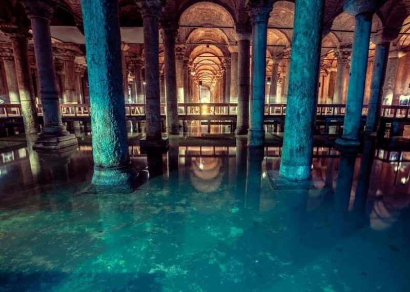 Dolmabahce Palace, Basilica Cistern & Blue Mosque Combo - Discovering the Mysterious Basilica Cistern with Audio Guidance