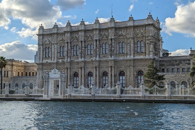 Dolmabahçe Palace Tour & Sunset Cruise on Luxury Yacht - Scenic Views and Sunset at Maiden’s Tower