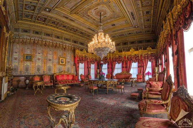 Dolmabahçe Palace with Bosphorus Tour by Boat - Visiting Pierre Loti Hill for Pictures and Views