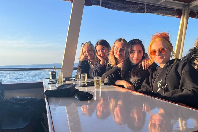 Dolphin Watching & Sunset Boat Tour With Dinner and Drinks - Thrilling Dolphin Encounters, Sunset Views, and Delicious Dinner in Pula