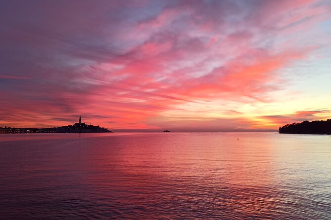 Dolphin Watching Sunset Speedboat Tour with Drinks in Rovinj - Departure and Duration at the Perfect Sunset Time