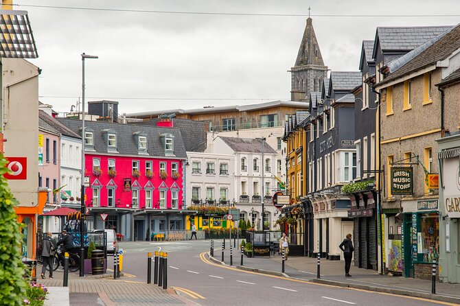 Doonbeg: Private transfer to & from Shannon Airport | Premium Car - The Convenience of Hotel Pickup and Drop-Off