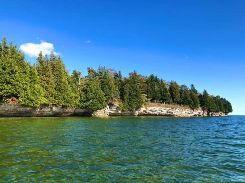 Door County: Cave Point & Whitefish Dunes Kayak Tour - Paddling Along the Rocky Coastline of Cave Point