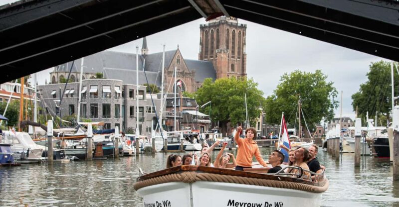 Dordrecht: City Canal Cruise - Key Points