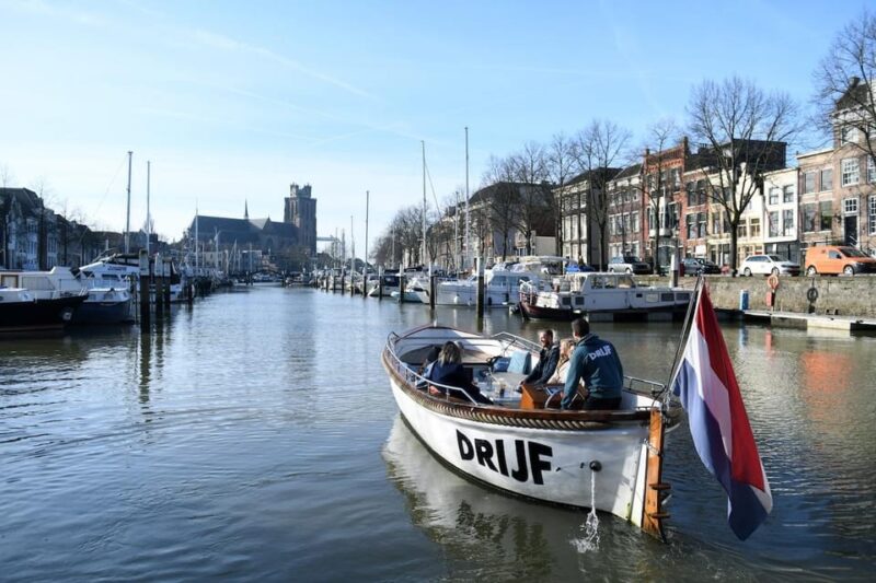 Dordrecht: City Canal Cruise - Comfort and Practicalities Onboard