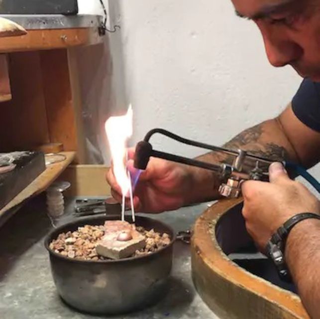 Dorgali: visit a goldsmith's lab of the Sardinian filigree - Making Your Own Sardinian Jewelry Piece