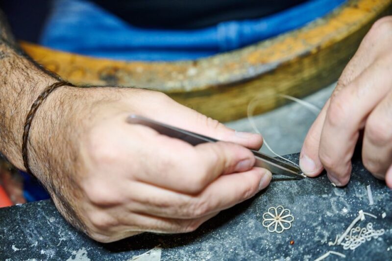 Dorgali: visit a goldsmith's lab of the Sardinian filigree - Stories and Traditions from a Sardinian Goldsmith