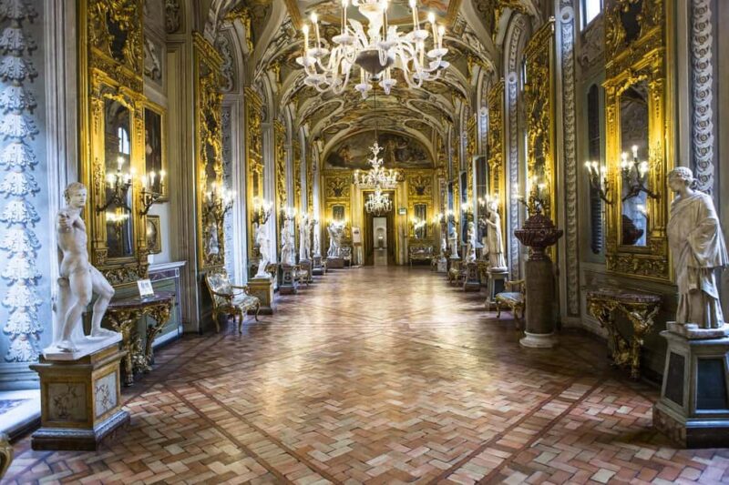 Doria Pamphilj Palace: Guided tour of Secrets Private Rooms - The Peaceful Internal Garden and Courtyard