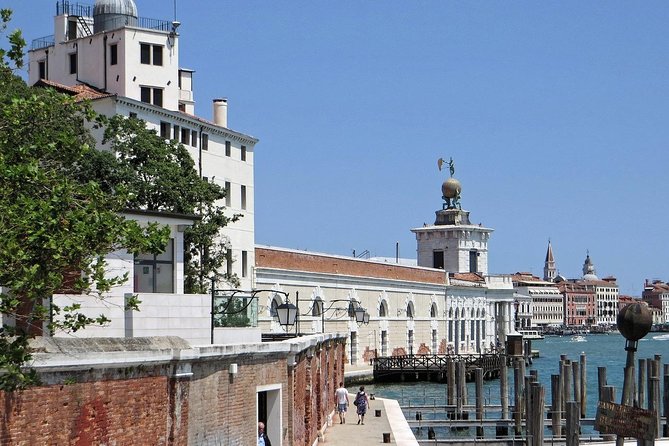 Dorsoduro District 2-hour Private Walking Tour including Accademia Bridge - Strolling Along Fondamenta le Zattere