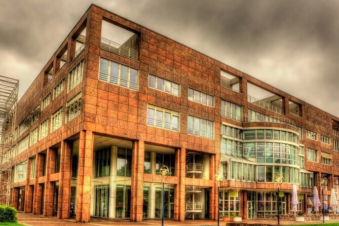 Dortmund Scavenger Hunt and Highlights Self-Guided Tour - Starting Point at Dortmund U-Tower: The Iconic Landmark