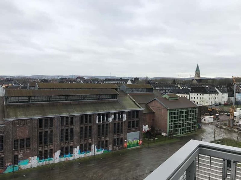 Dortmund: Skywalk - The Guide and Tour Atmosphere
