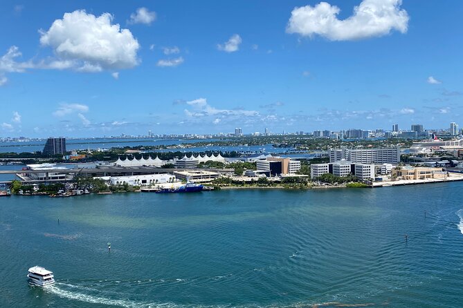 Double Decker City tour & 75 Min Miami Cruise Millionaire homes - The 75-Minute Miami Boat Cruise to Millionaire Homes
