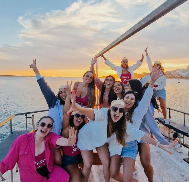 Douro River: Party Boat Tour - Food and Drink Included in the Experience