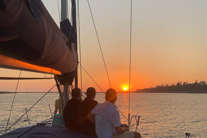 Douro Sunset Sailboat Experience in Porto - Practical Tips for the Perfect Sunset Experience