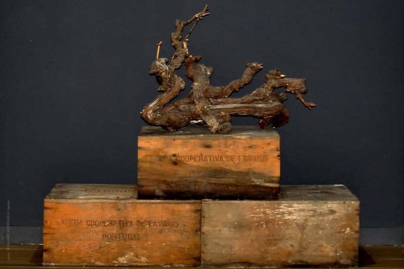 Douro Valley and Vinho Verde: 2 Wineries, Lunch, and a Rabelo Boat Ride - Starting Point and Pickup Details